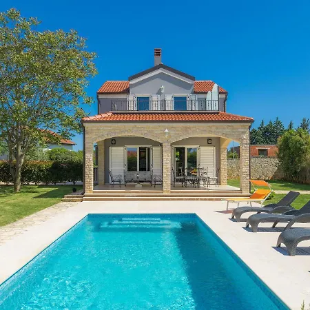 Libera - Pul351 By Interhome Medulin