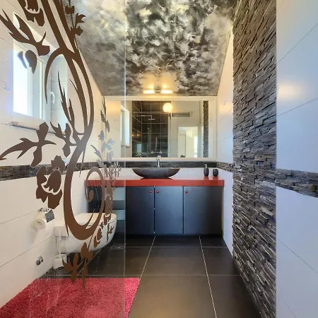Libera - Pul351 By Interhome