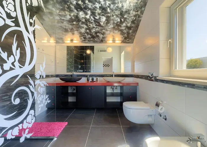 Libera By Interhome メドゥリン